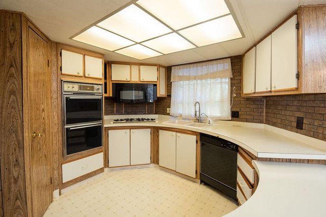 22168 E Milton Rd, Linden, CA 95236