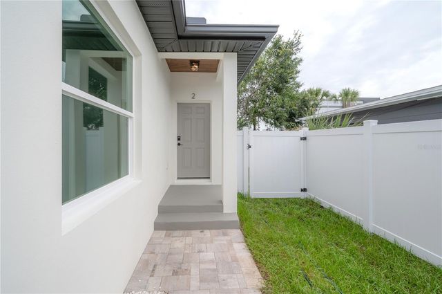 3921 W STATE STREET 1 & 2, Tampa, FL 33609