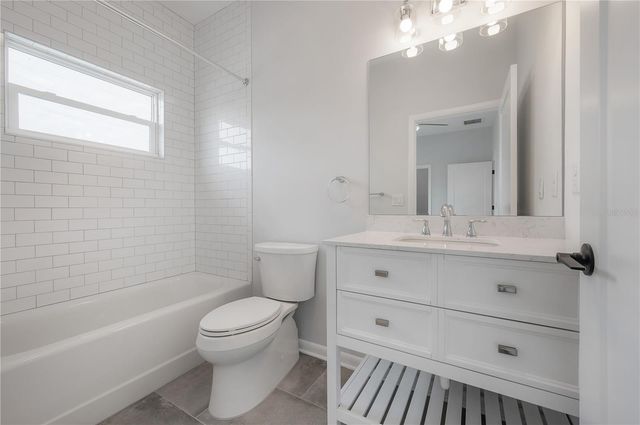 3921 W STATE STREET 1 & 2, Tampa, FL 33609