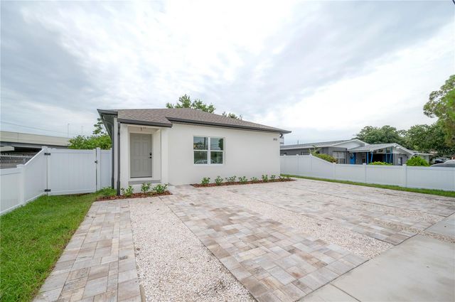 3921 W STATE STREET 1 & 2, Tampa, FL 33609