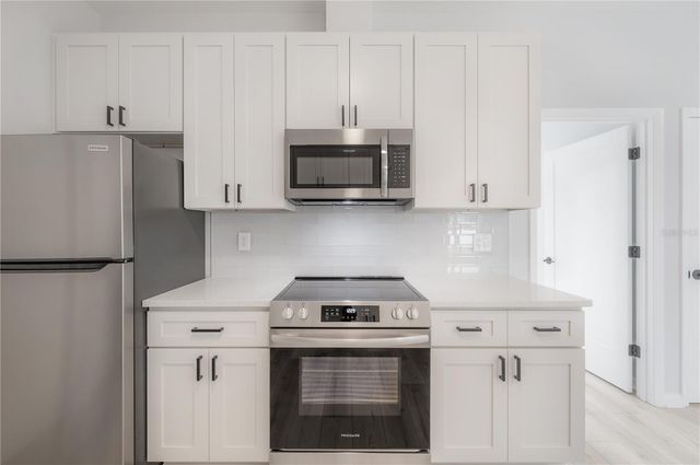 3921 W STATE STREET 1 & 2, Tampa, FL 33609