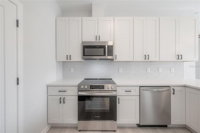 3921 W STATE STREET 1 & 2, Tampa, FL 33609