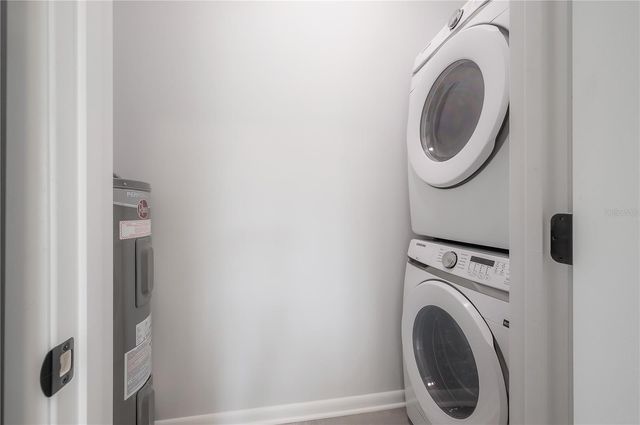 3921 W STATE STREET 1 & 2, Tampa, FL 33609