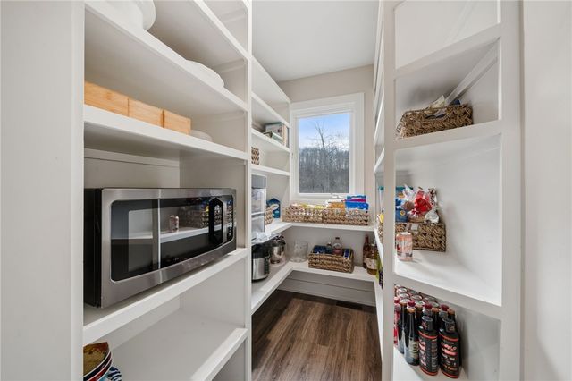 421 Lenox Ct, Richland, PA 15044