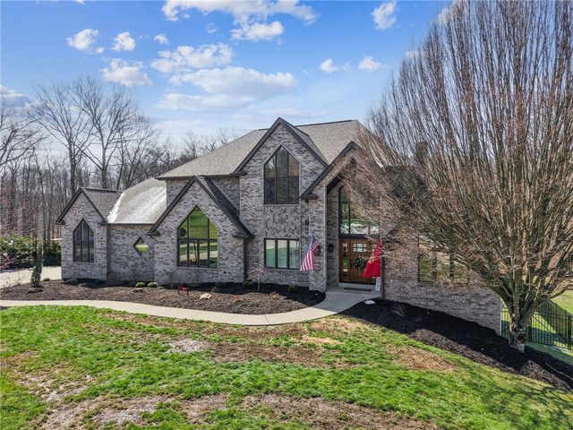 421 Lenox Ct, Richland, PA 15044