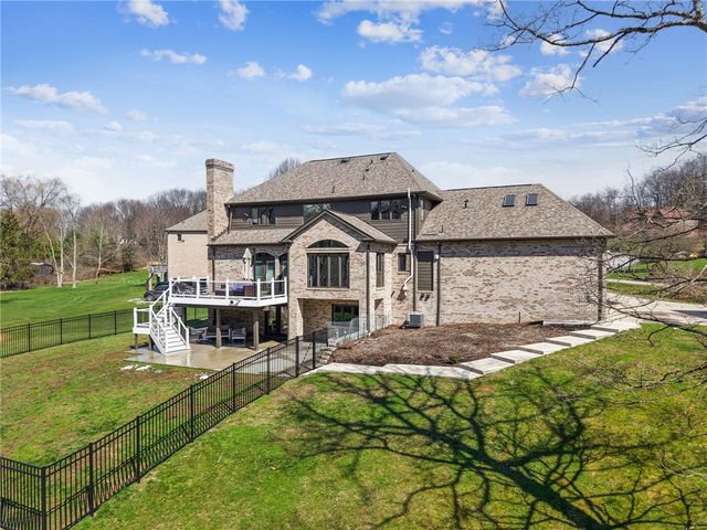 421 Lenox Ct, Richland, PA 15044