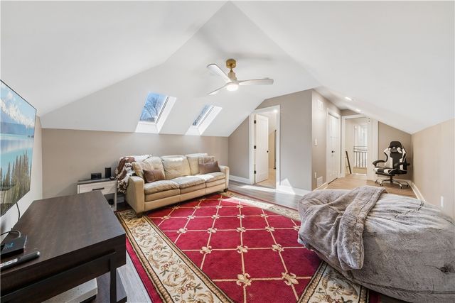 421 Lenox Ct, Richland, PA 15044