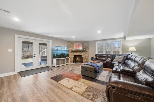 421 Lenox Ct, Richland, PA 15044