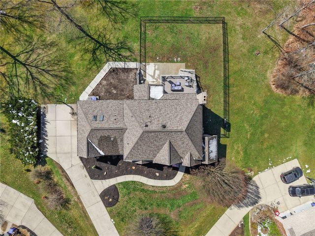 421 Lenox Ct, Richland, PA 15044