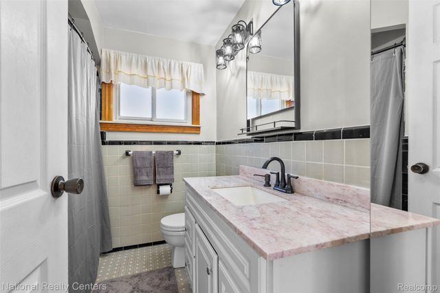 28923 Westfield Street, Livonia, MI 48150