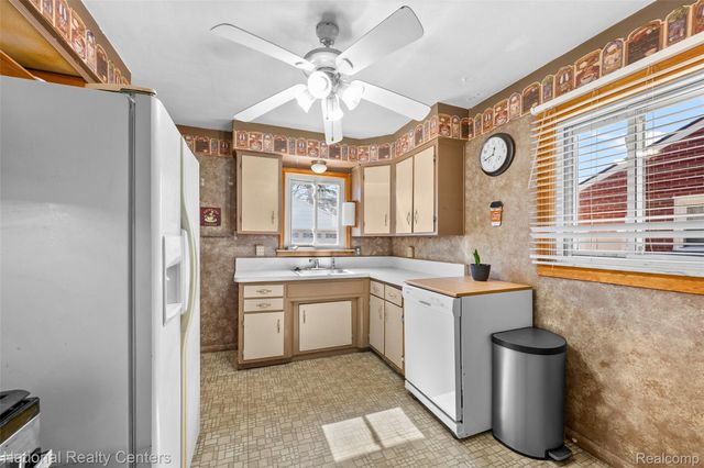 28923 Westfield Street, Livonia, MI 48150