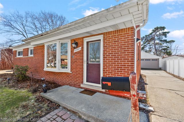 28923 Westfield Street, Livonia, MI 48150