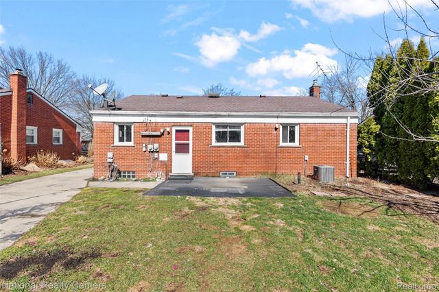 28923 Westfield Street, Livonia, MI 48150