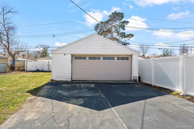 28923 Westfield Street, Livonia, MI 48150