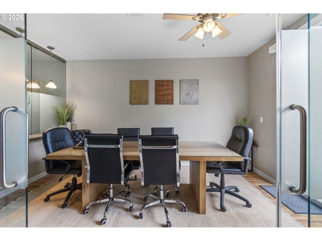 2412 MAIN St, Vancouver, WA 98660