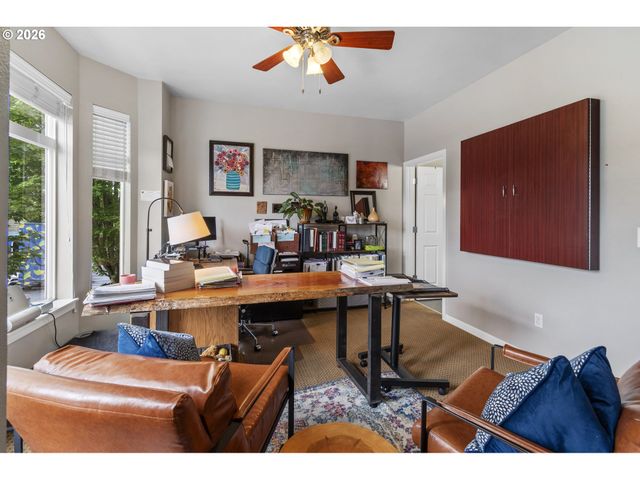 2412 MAIN St, Vancouver, WA 98660
