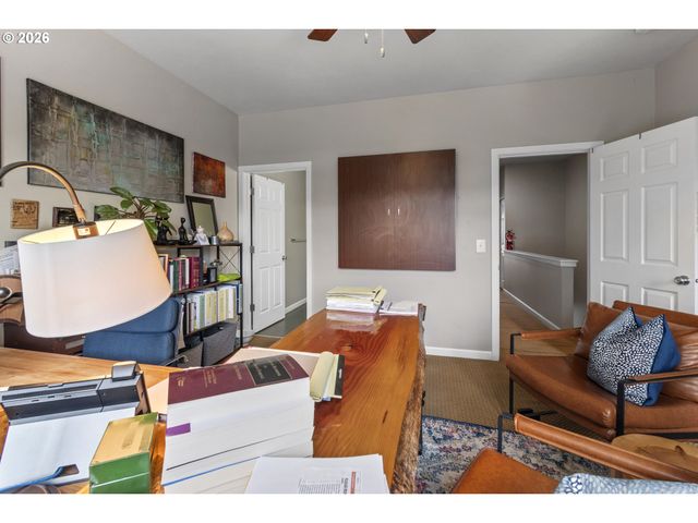 2412 MAIN St, Vancouver, WA 98660