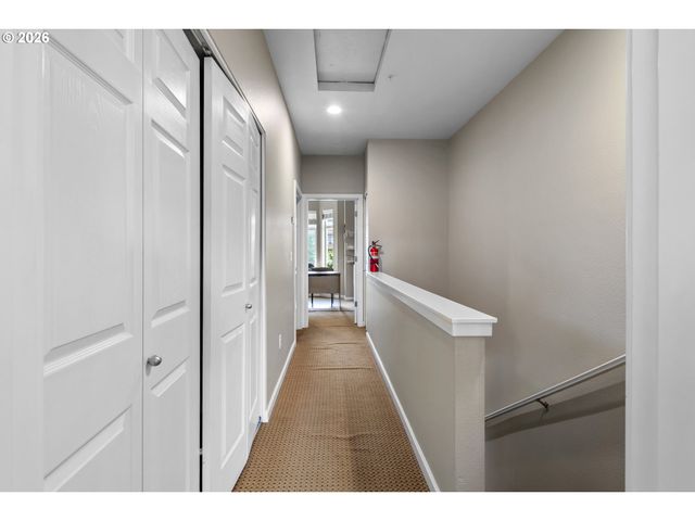 2412 MAIN St, Vancouver, WA 98660