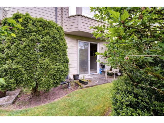 2412 MAIN St, Vancouver, WA 98660