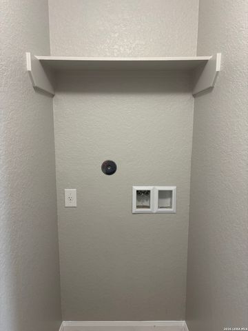 6547 Luckey Sq, San Antonio, TX 78252