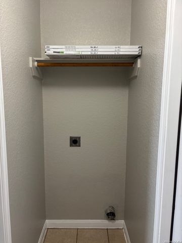 6547 Luckey Sq, San Antonio, TX 78252