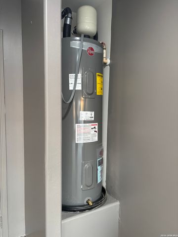 6547 Luckey Sq, San Antonio, TX 78252