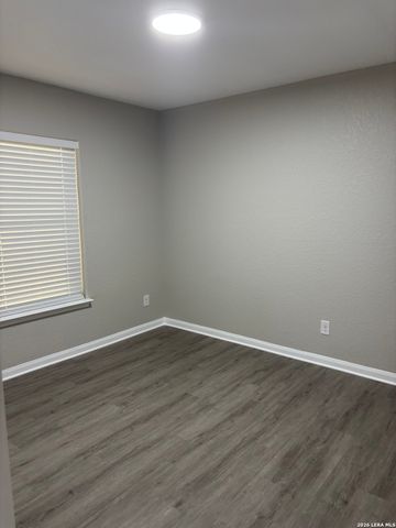 6547 Luckey Sq, San Antonio, TX 78252