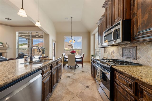 210 Pleasant Hill Lane, Fate, TX 75189