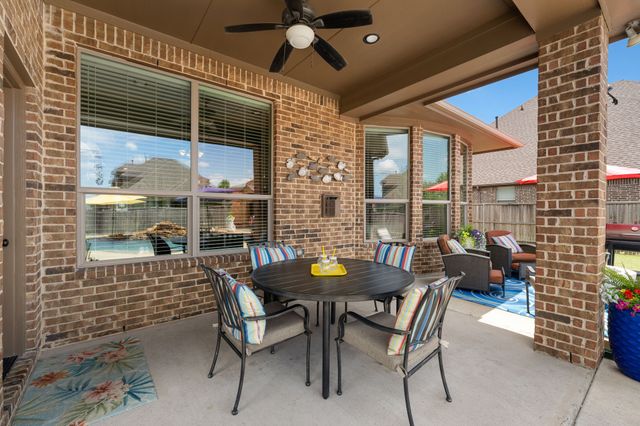 210 Pleasant Hill Lane, Fate, TX 75189