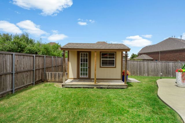 210 Pleasant Hill Lane, Fate, TX 75189
