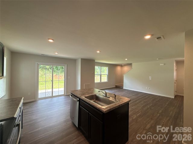 4208 Bowline Drive, Charlotte, NC 28269