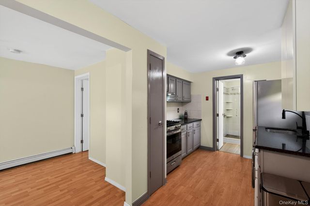 2084 Washington Street, Merrick, NY 11566