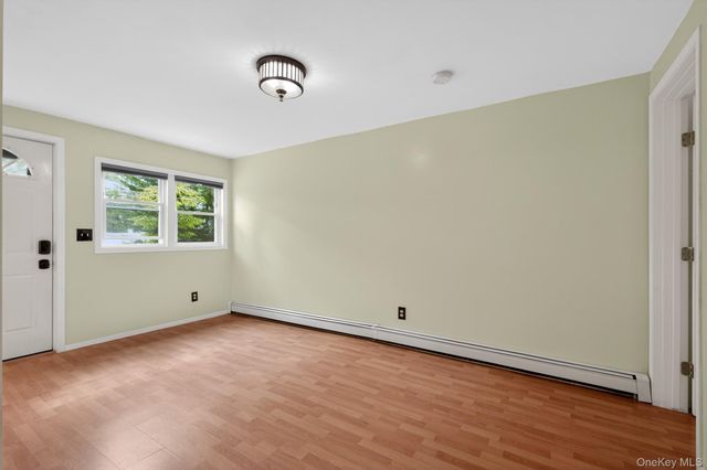2084 Washington Street, Merrick, NY 11566