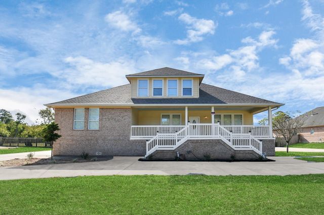 1019 N Country Club Drive, La Porte, TX 77571