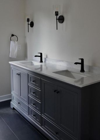 6253 W Foxtown DRIVE, Mequon, WI 53092