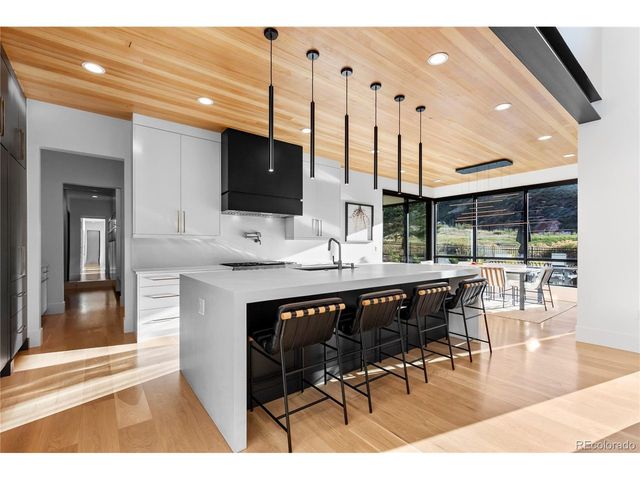 8111 Galileo Way, Littleton, CO 80125