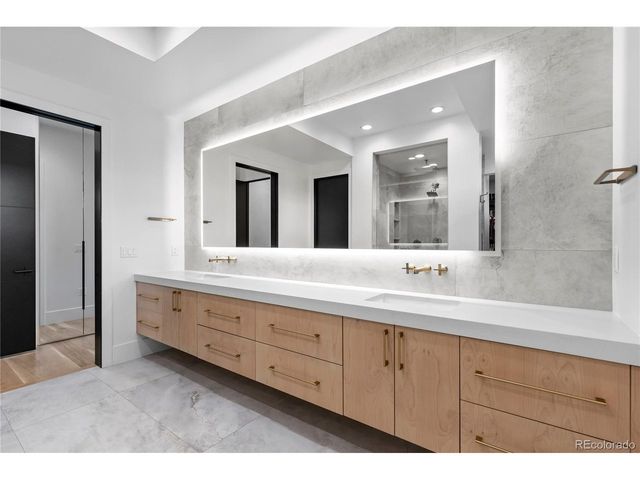 8111 Galileo Way, Littleton, CO 80125