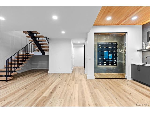 8111 Galileo Way, Littleton, CO 80125
