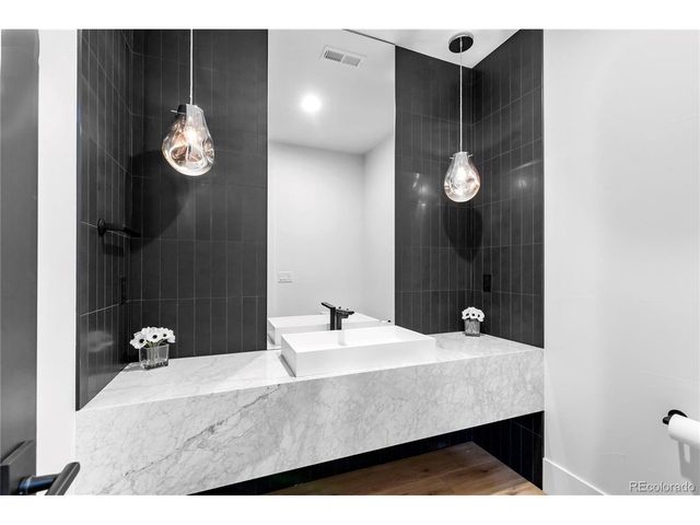 8111 Galileo Way, Littleton, CO 80125