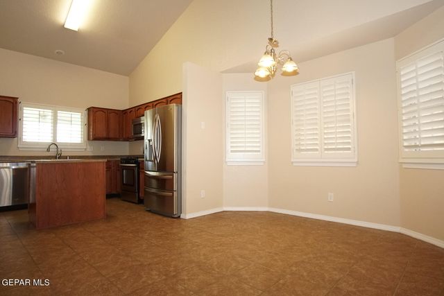 7133 MESQUITE TREE Lane, El Paso, TX 79934