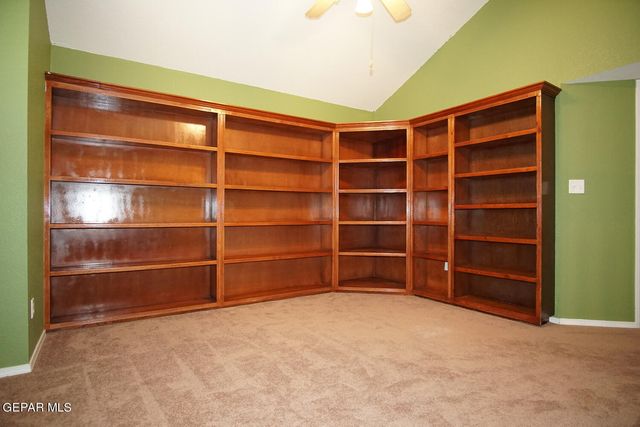 7133 MESQUITE TREE Lane, El Paso, TX 79934