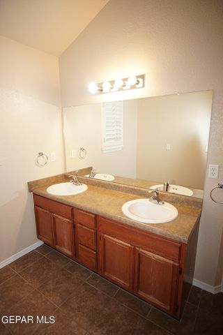 7133 MESQUITE TREE Lane, El Paso, TX 79934