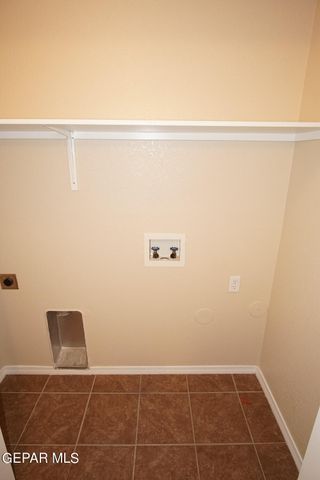 7133 MESQUITE TREE Lane, El Paso, TX 79934