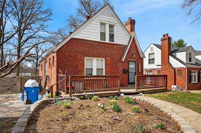 2711 Sims Avenue, Overland, MO 63114
