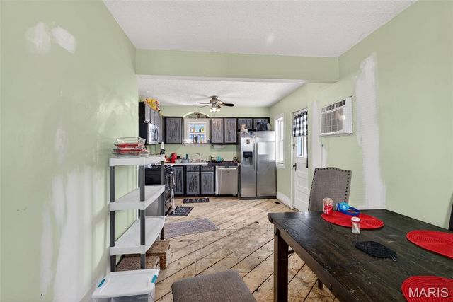 2711 Sims Avenue, Overland, MO 63114
