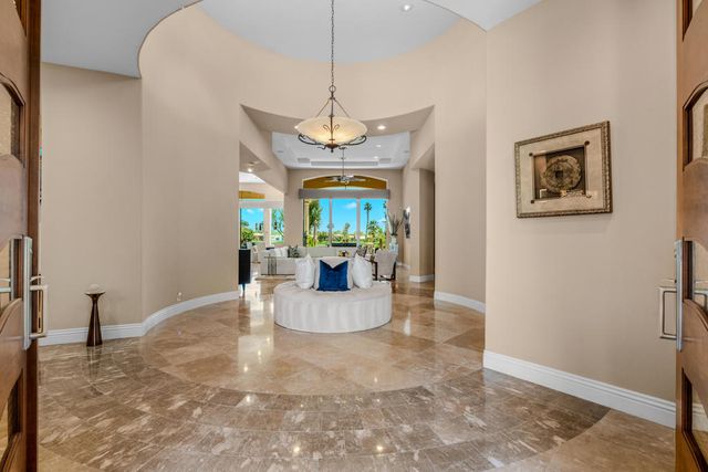 49568 Via Conquistador, La Quinta, CA 92253