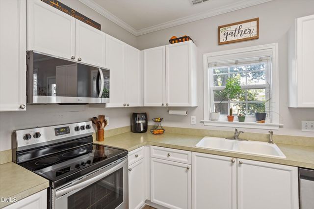 324 Mccarthy Drive, Clayton, NC 27527