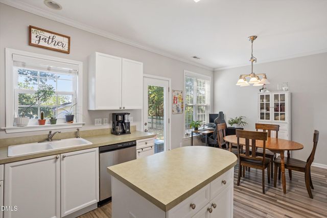 324 Mccarthy Drive, Clayton, NC 27527