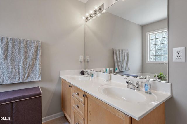 324 Mccarthy Drive, Clayton, NC 27527
