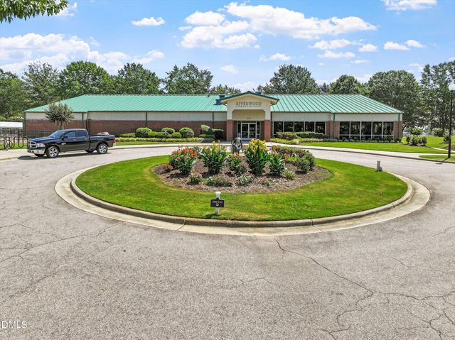 324 Mccarthy Drive, Clayton, NC 27527